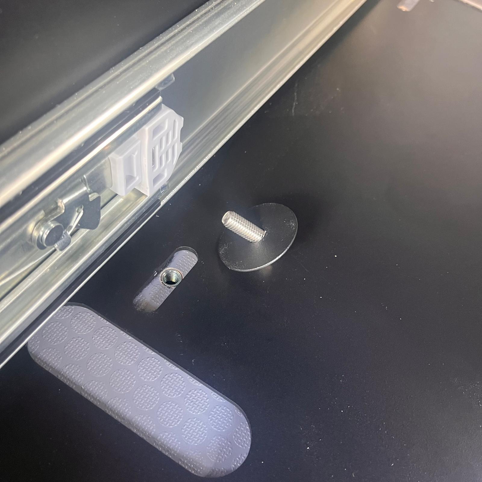 Box kempingowy do samochodu